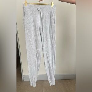 Grey Lululemon Joggers🤍